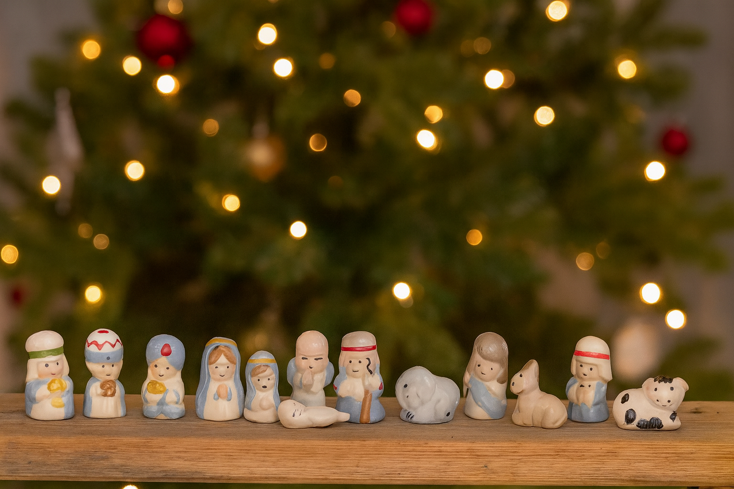 Nacimiento Miniatura de Porcelana Para Rosca Reyes