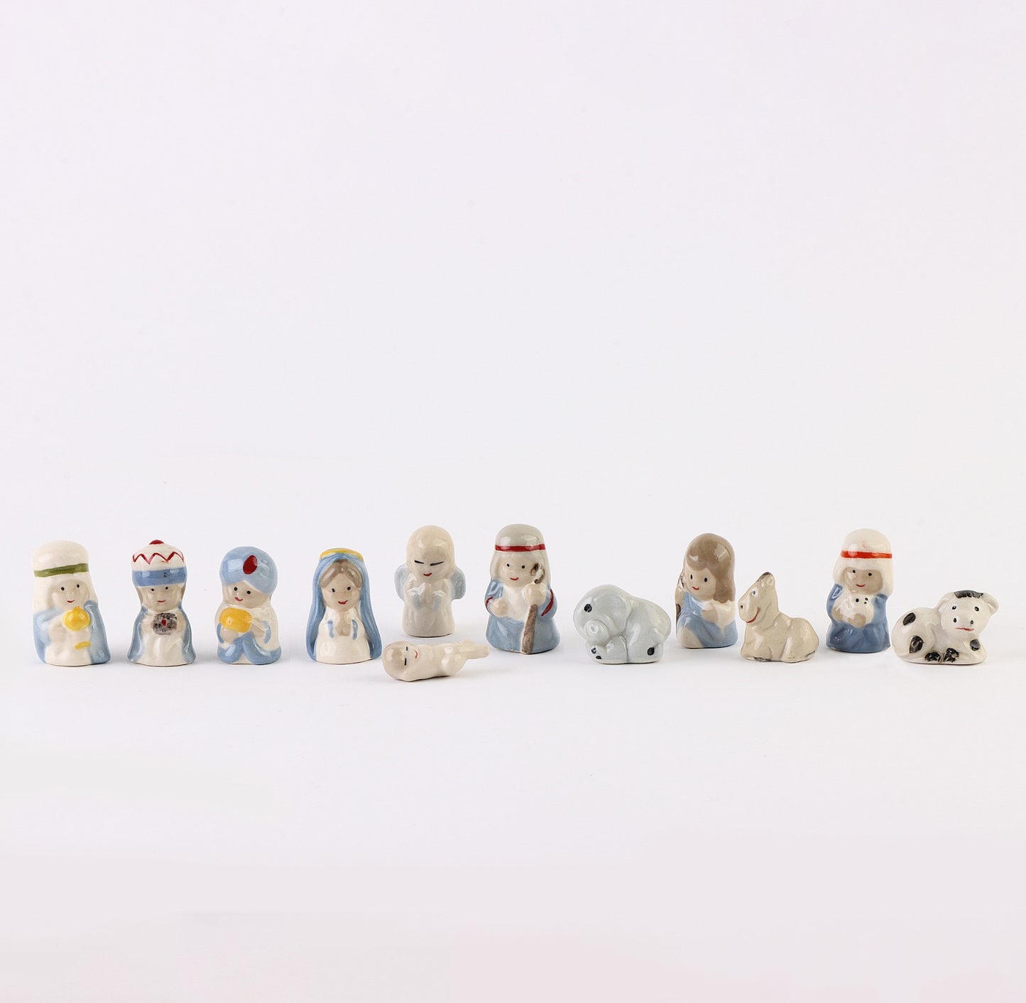 Nacimiento Miniatura de Porcelana Para Rosca Reyes